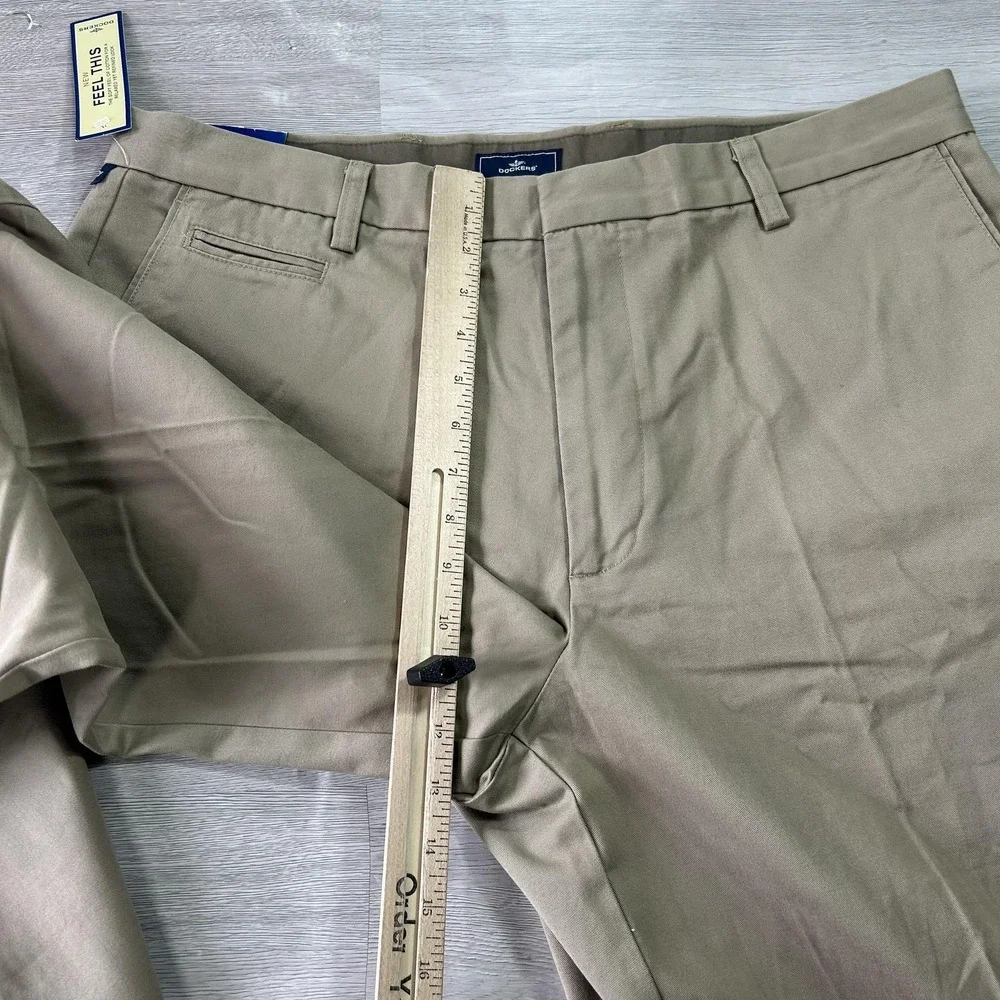 NEW Dockers True Chino‎ Pants Mens 38x34 Beige Relaxed Flat Front Wrinkle Free